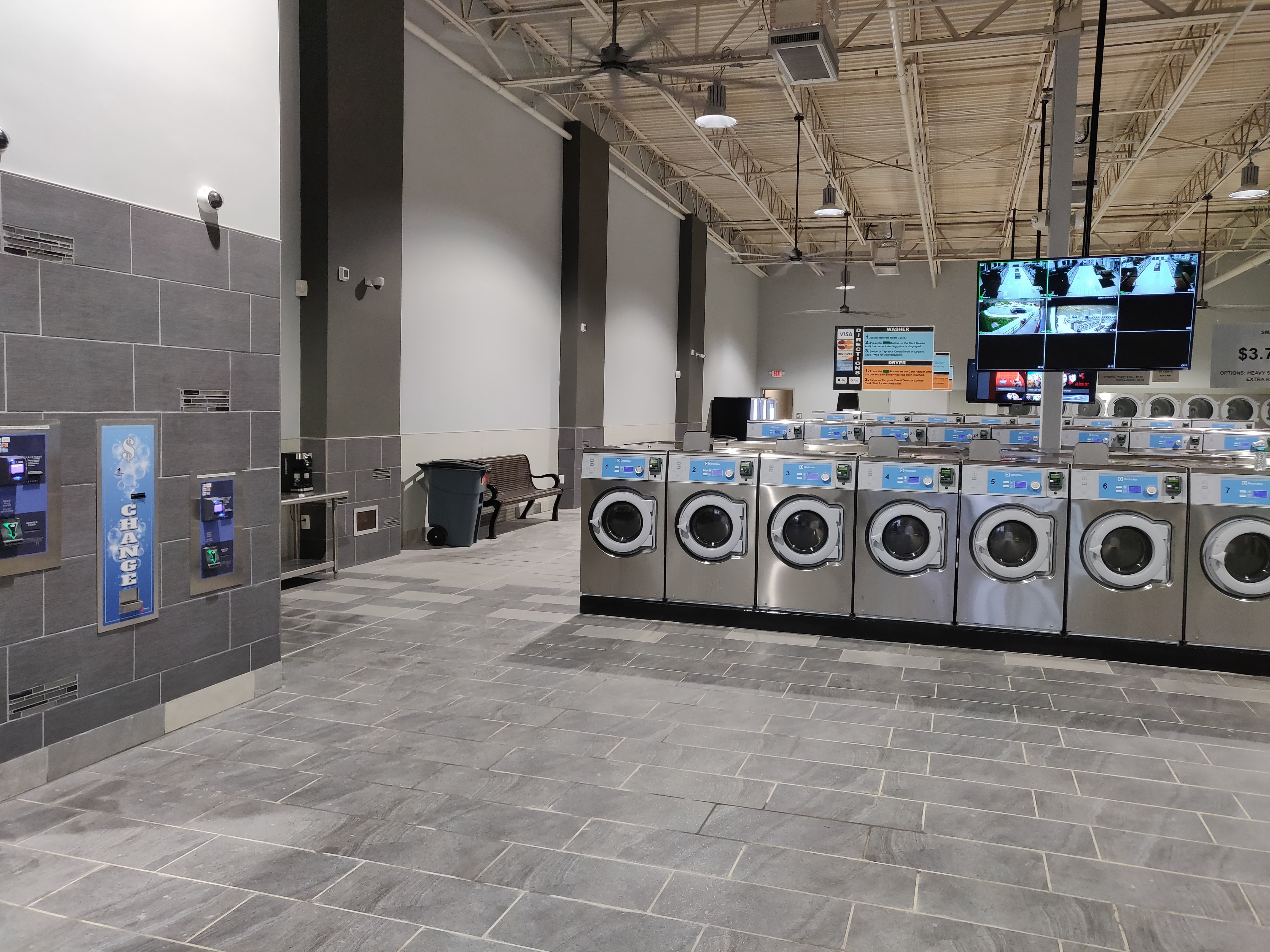 Laundry machines at Edgmont Laundry